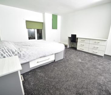 Kensington Terrace, Hyde Park - Photo 3