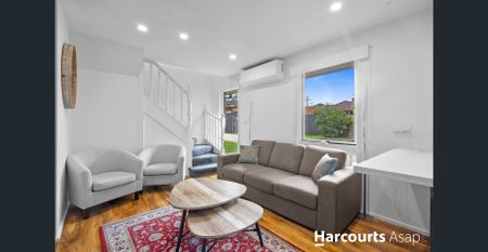 Family Living in Noble Park North - Photo 3