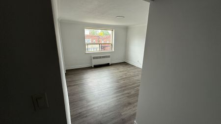 For Lease - 676 Mount Pleasant Road Unit# Unit 206, Toronto, Ontario - Photo 3