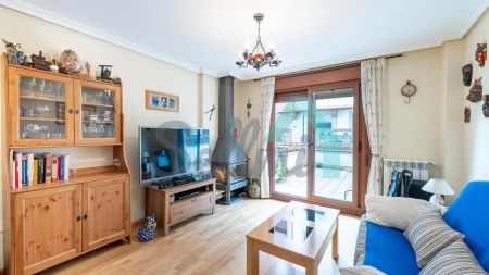 Planta baja de alquiler en Del Mercado, Somiedo - Photo 2