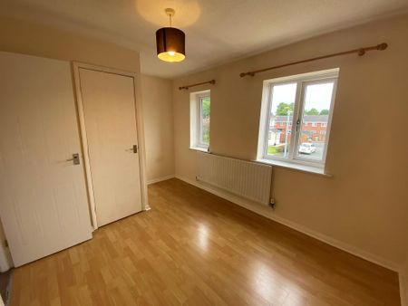 2 bedroom semi-detached house to rent - Photo 5