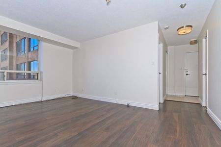 For Lease - 633 Bay Street Unit# 1923, Toronto, Ontario - Photo 3
