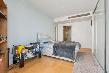 Ensign House, Juniper Drive, London, SW18 - Photo 3