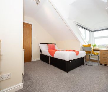 4 bedroom apartment to rent - Photo 6