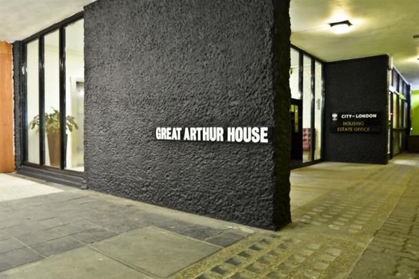 Golden Lane Estate, London, EC1Y - Photo 1