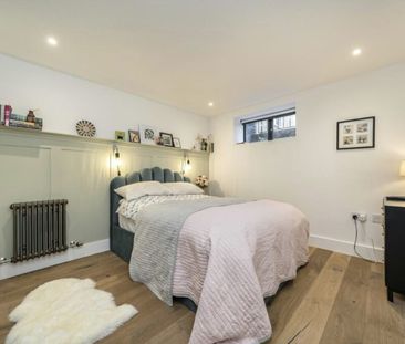 Studio Flat, Swanne House, SE10 - Photo 3