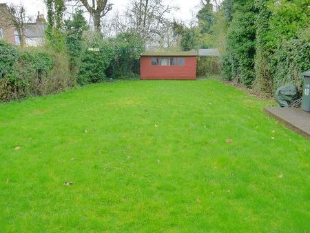 Brownlow Road, N11 - Photo 2