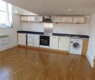 2 bedroom apartment to rent - Photo 5