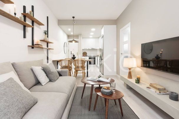 4 room luxury Apartment for rent in Barcelona, Spain - Photo 1