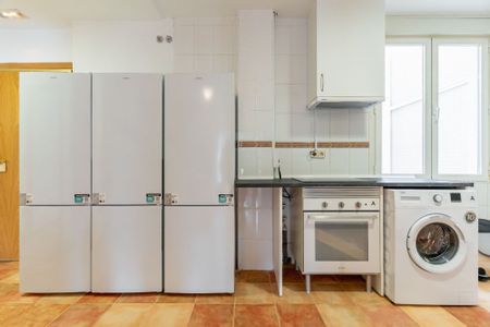 Spectacular double room in Cuatro Caminos - Photo 2