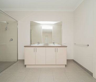 For Lease - Spacious Family Home in Clyde North - available now - Photo 3