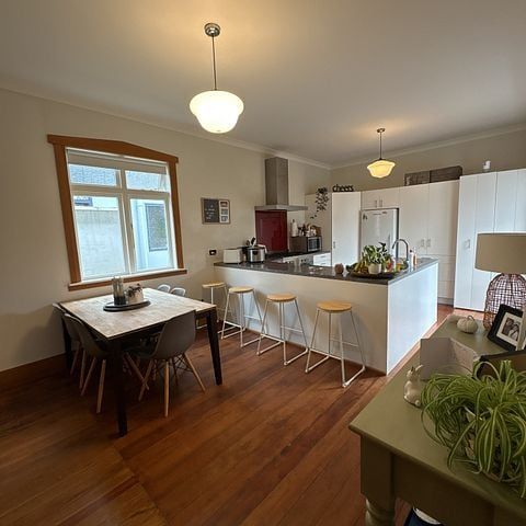 2 Bedroom Warm Bungalow in Petone - Photo 1