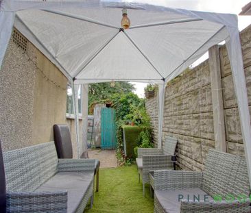 4 bedroom detached house to rent - Photo 3