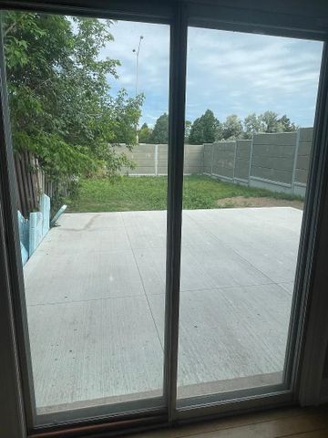 For Lease - 97 Ashford Court, Brampton, Ontario - Photo 3
