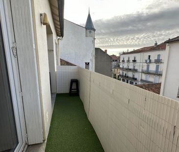 A LOUER APPARTEMENT T2 MEUBLE AVEC GARAGE BEZIERS - Photo 1