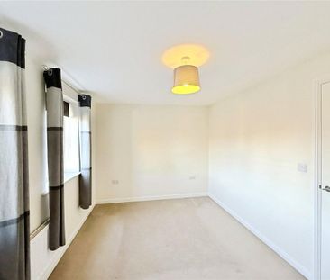 3 bedroom end of terrace house to rent - Photo 5