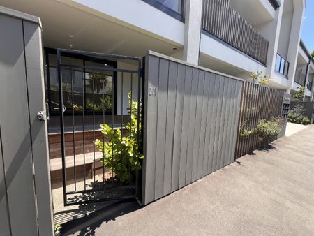 G02/1 Hewitts Road, Merivale - Photo 3