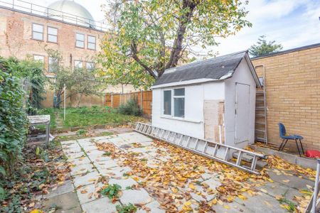 5 bedroom terraced house to rent - Photo 3