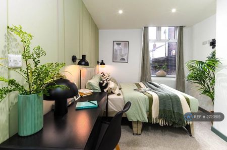 1 bedroom in a house share to rent - Photo 2