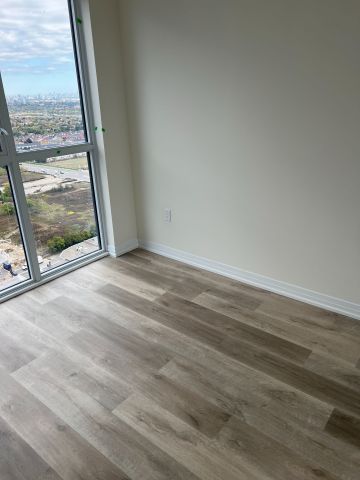 For Lease - 15 Watergarden Drive Unit# 2710, Mississauga, Ontario - Photo 2