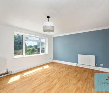 5 bedroom detached house to rent - Photo 3