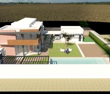 Moradia T4 - Photo 1