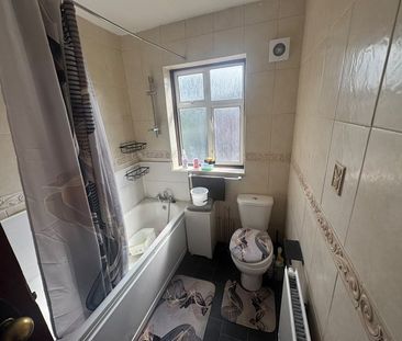 3 Bed Semi-Detached House, Barmouth Road, CR0 - Photo 6