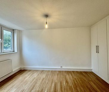 4 bedroom terraced house to rent - Photo 1