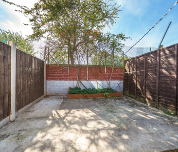 2 bedroom house to rent - Photo 2