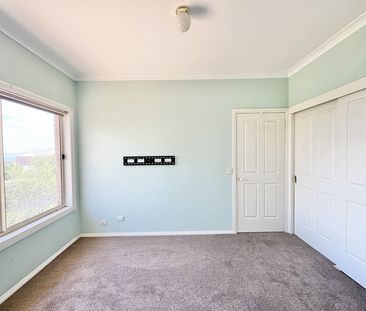 Coastal Comfort with Space to Move - Photo 4