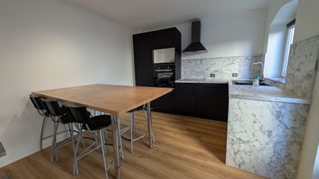 Location Appartement 2 pièces 56m² MULHOUSE 68100 - Photo 2