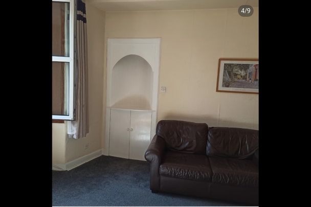 1 Bed Flat, Caledonian Crescent, EH11 - Photo 1