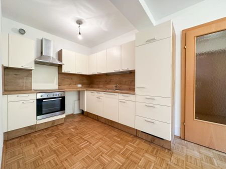 +++ JAKOMINIPLATZ +++ Zentrale 2,5-Zimmer-Innenhofwohnung mit Extraküche - Photo 2