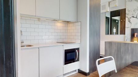 The Ark, Crossharbour Plaza, London, E14 - Photo 5