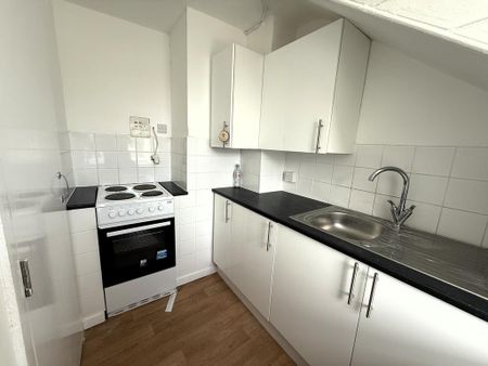 1 bedroom flat to rent - Photo 4