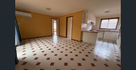 21 Sainsbury Avenue, Hillside, Vic 3037 - Photo 5