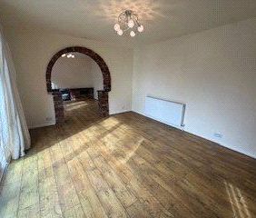 3 bedroom flat to rent - Photo 3