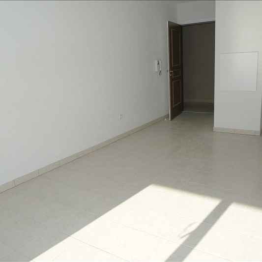 Apartment - Photo 1