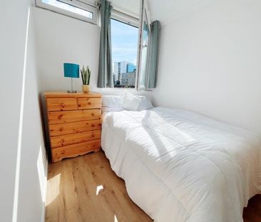 Room in a Shared House, Cable St, E1W - Photo 6