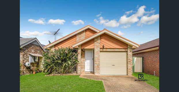 RECENTLY UPDATED 3 BEDROOM FAMILY HOME! - Photo 1