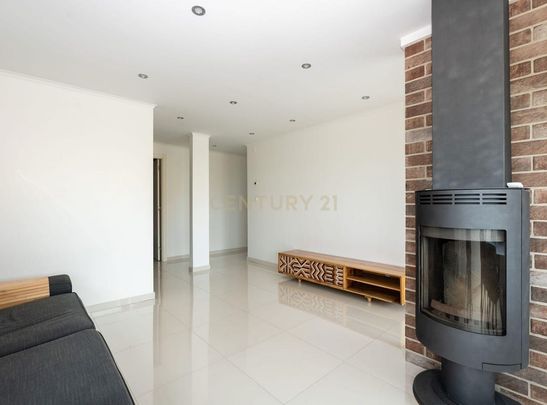 Almada, Setúbal Municipality - Photo 1