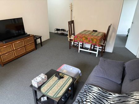 Kensington - Photo 2