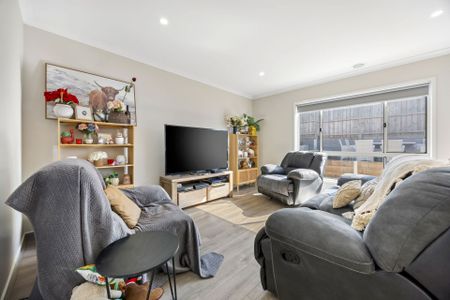 20 Revelstoke Way, Winter Valley - Photo 3