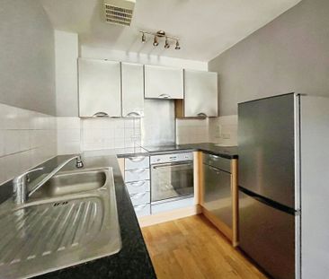 1 bed flat to rent in Church Street, Slough, SL1 - Photo 6