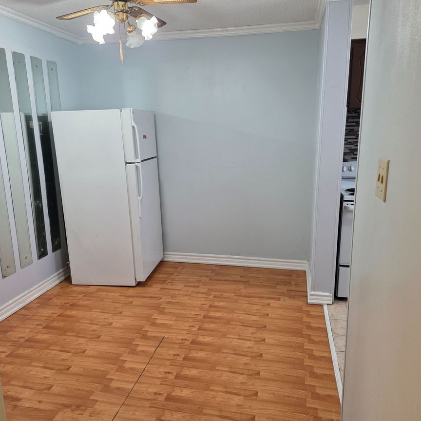 For Lease - 2006 Martin Grove Road Unit# 25, Toronto, Ontario - Photo 1