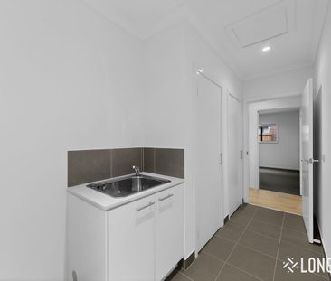 Family Living In A Growing Community - Photo 3