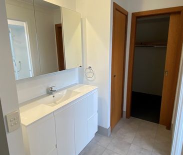 Three-Bedroom standout in Great Location - Photo 6