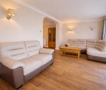 4 bedroom semi-detached house to rent - Photo 1