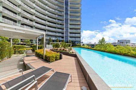 FULLY FURNISHED AT THE "MANHATTAN" - Photo 5