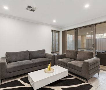 IDEAL FAMILY HOME (AVAILABLE FROM 5TH DECEMBER) - Photo 3